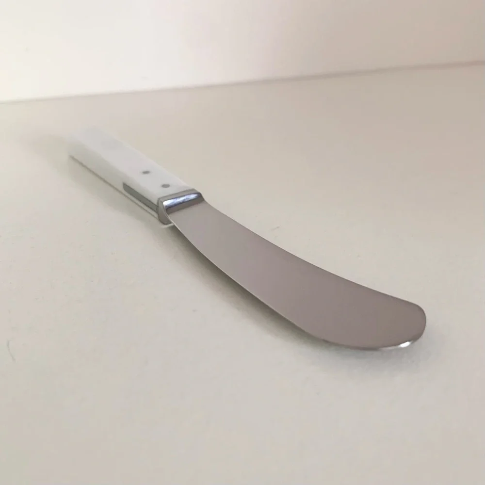 NWOT  Ralph Lauren 18/10 stainless steel butter knife
